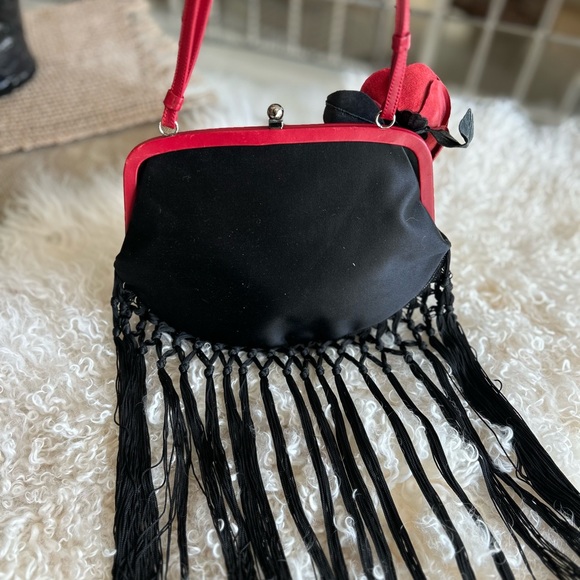 MOSCHINO EMBROIDERED PIANO FRINGE SHOULDER BAG - Picture 7 of 8